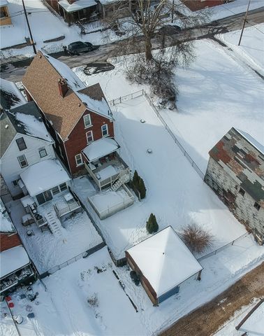 19 S 6th St, Duquesne, PA 15110