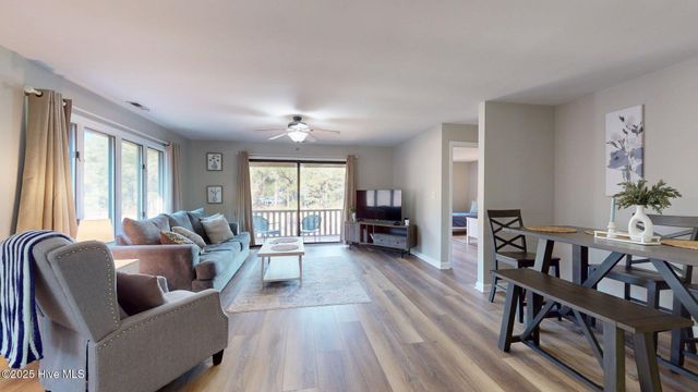 704 Dover Street, Southern Pines, NC 28387