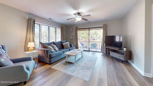 704 Dover Street, Southern Pines, NC 28387