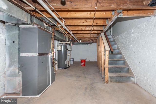 554 GOLD ST, Baltimore, MD 21217