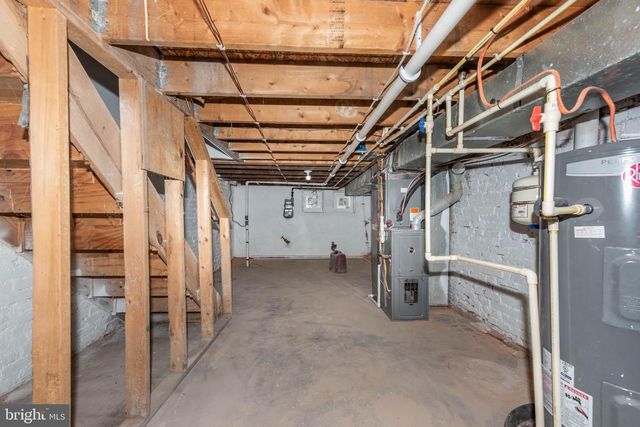 554 GOLD ST, Baltimore, MD 21217