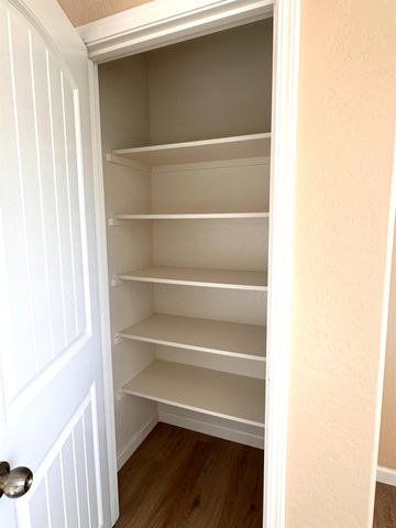 2582 N Antioch, Fresno, CA 93722