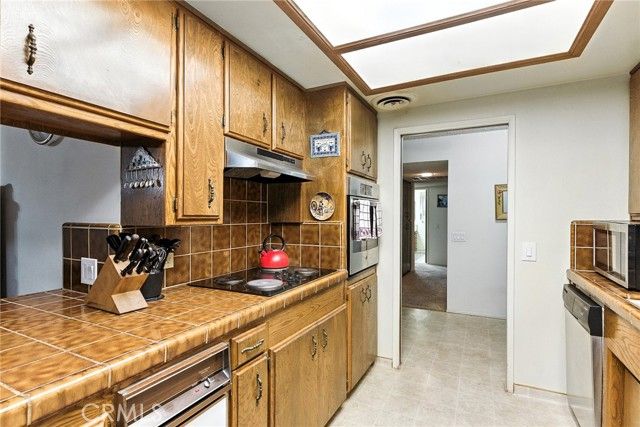 2924 Raccoon Drive, Mountain Mesa, CA 93240