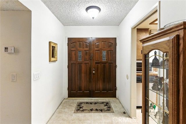 2924 Raccoon Drive, Mountain Mesa, CA 93240