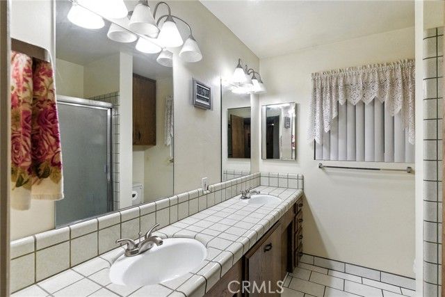 2924 Raccoon Drive, Mountain Mesa, CA 93240