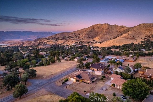 2924 Raccoon Drive, Mountain Mesa, CA 93240