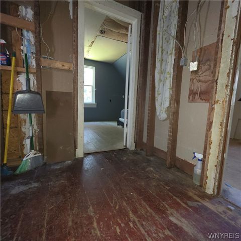 13 3rd Avenue, North Tonawanda, NY 14120