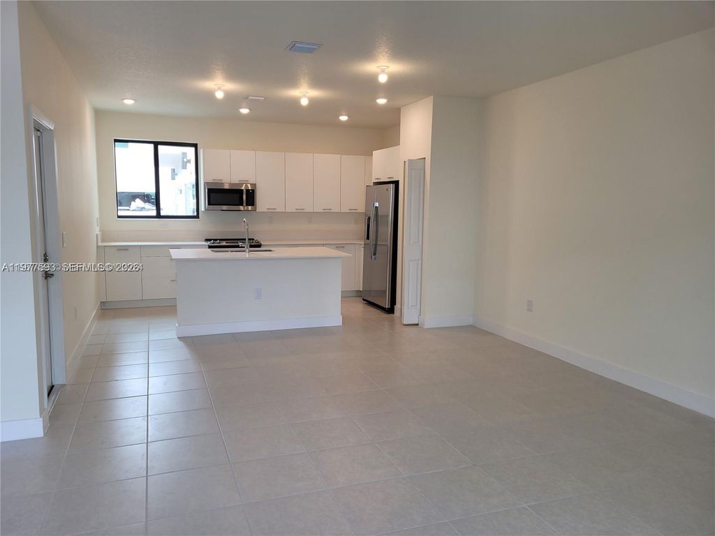 4558 NW 83rd Ave 4558, Doral, FL 33166