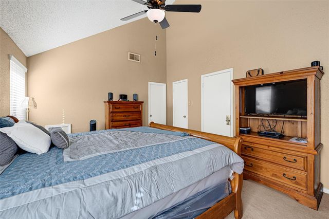 1106 Saint John Drive, Pearland, TX 77584