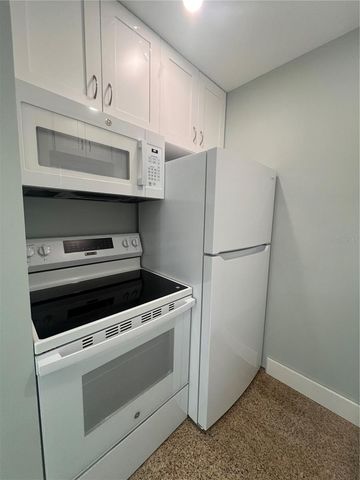 40 82ND AVENUE Unit 2, St Petersburg, FL 33706