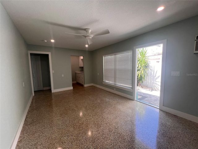 40 82ND AVENUE Unit 2, St Petersburg, FL 33706