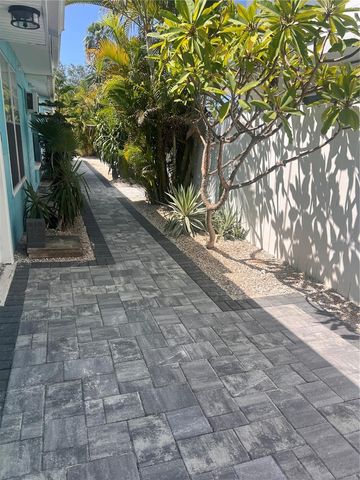 40 82ND AVENUE Unit 2, St Petersburg, FL 33706
