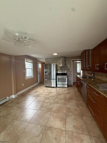 211 Bradford Ave, Linden City, NJ 07036