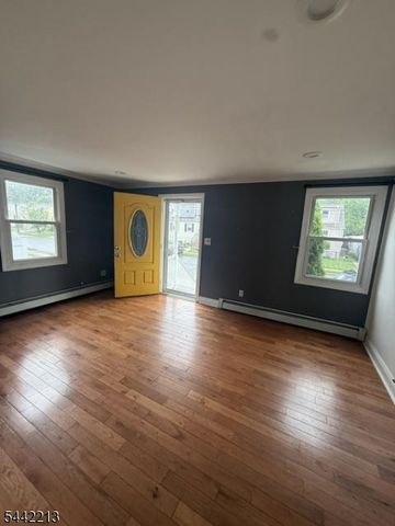 211 Bradford Ave, Linden City, NJ 07036