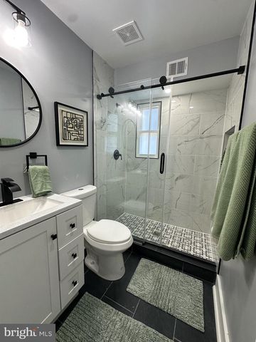 312 60TH ST NE, Washington, DC 20019