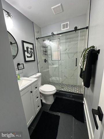 312 60TH ST NE, Washington, DC 20019