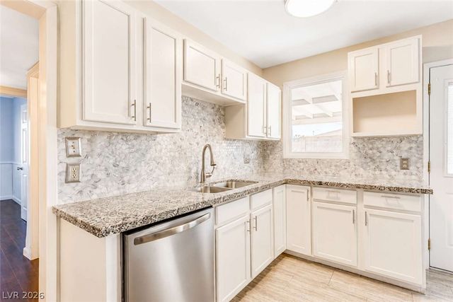 1932 Hassett Avenue, Las Vegas, NV 89104