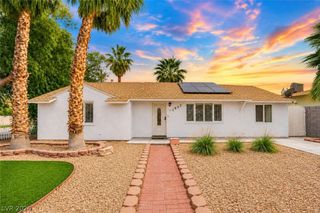 1932 Hassett Avenue, Las Vegas, NV 89104