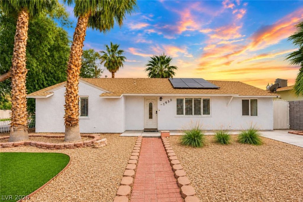 1932 Hassett Avenue, Las Vegas, NV 89104