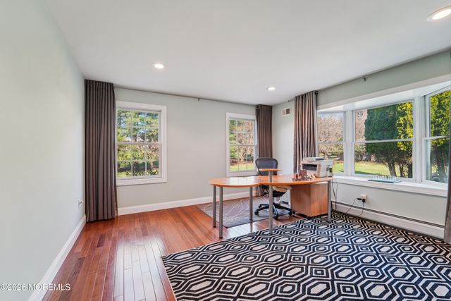 17 Riverside Lane, Holmdel, NJ 07733