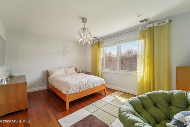17 Riverside Lane, Holmdel, NJ 07733