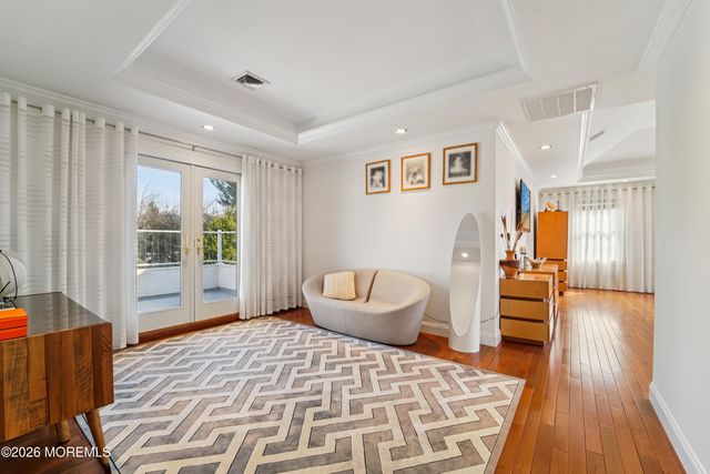 17 Riverside Lane, Holmdel, NJ 07733
