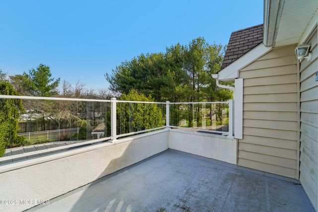 17 Riverside Lane, Holmdel, NJ 07733