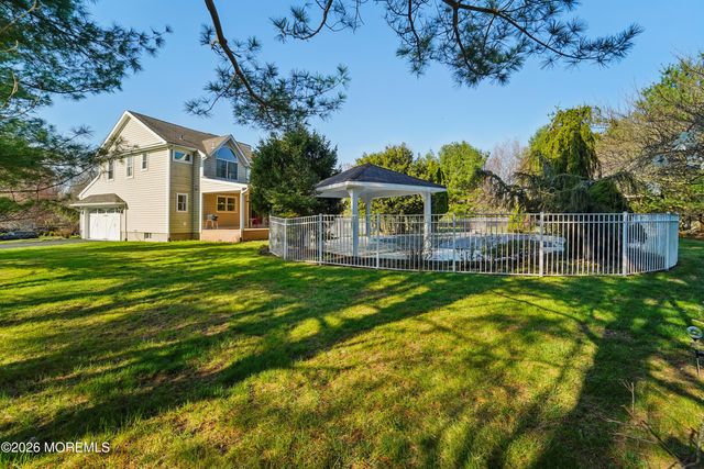17 Riverside Lane, Holmdel, NJ 07733