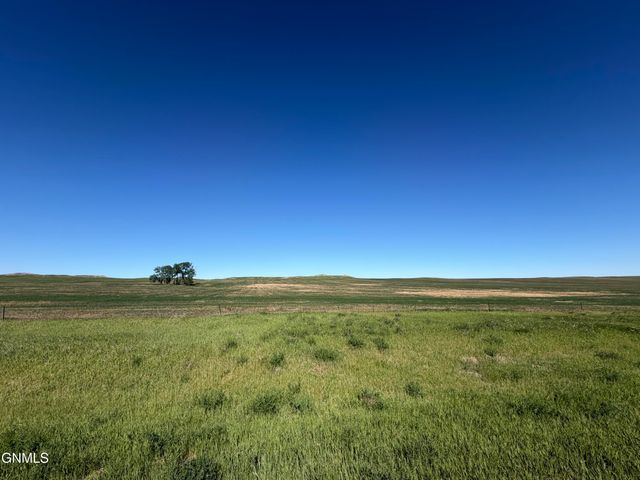 On 125th Avenue SW, Fairfield, ND 58627 property photo