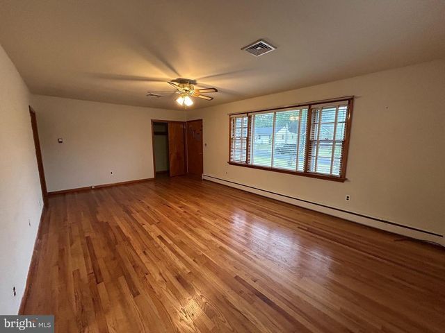 440 BERNSHOUSE AVE, Hammonton, NJ 08037