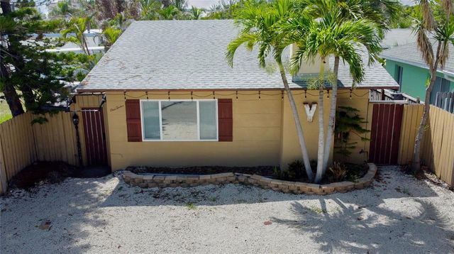 112 119TH AVENUE, Treasure Island, FL 33706