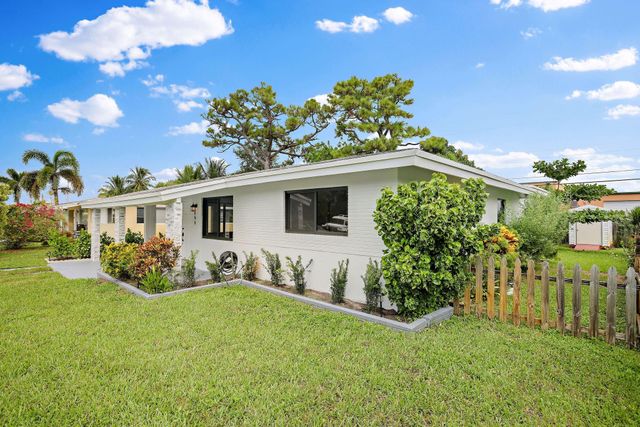 699 NE 40th St, Oakland Park, FL 33334