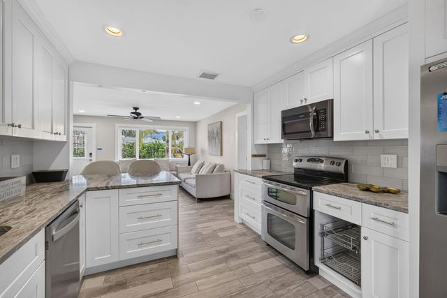 216 E 24th Street, Riviera Beach, FL 33404