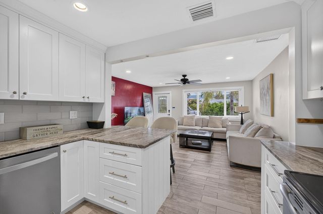 216 E 24th Street, Riviera Beach, FL 33404