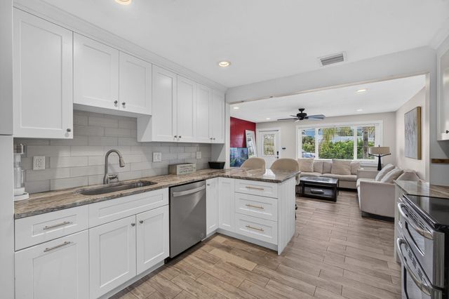 216 E 24th Street, Riviera Beach, FL 33404