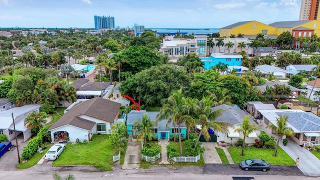 216 E 24th Street, Riviera Beach, FL 33404