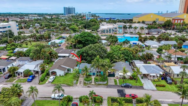 216 E 24th Street, Riviera Beach, FL 33404