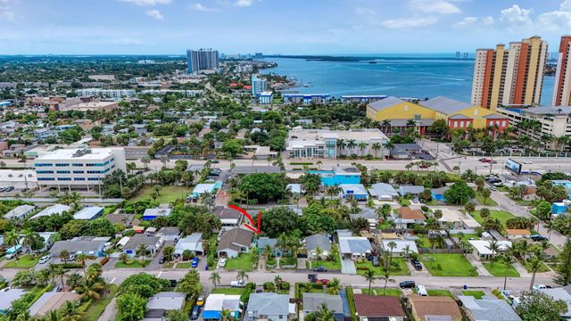 216 E 24th Street, Riviera Beach, FL 33404