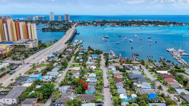 216 E 24th Street, Riviera Beach, FL 33404