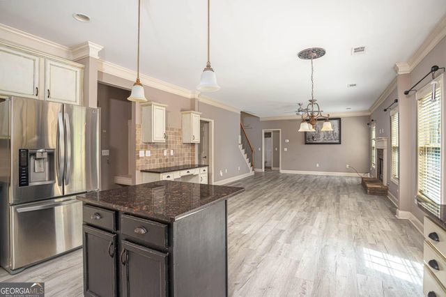 1664 Maes Overlook, Loganville, GA 30052