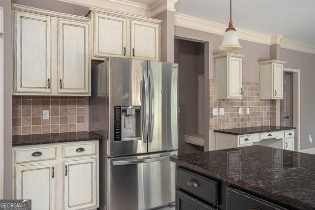 1664 Maes Overlook, Loganville, GA 30052