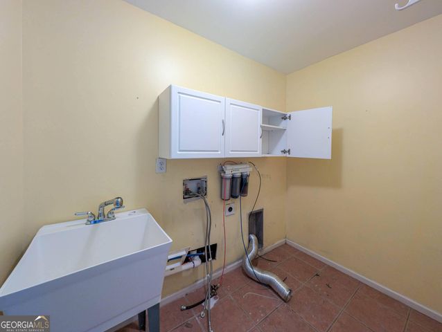 1664 Maes Overlook, Loganville, GA 30052