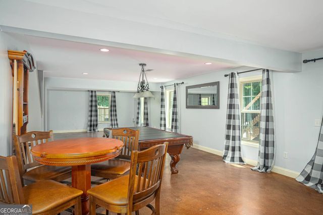 1664 Maes Overlook, Loganville, GA 30052