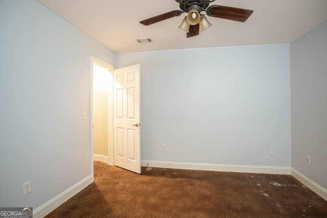 1664 Maes Overlook, Loganville, GA 30052