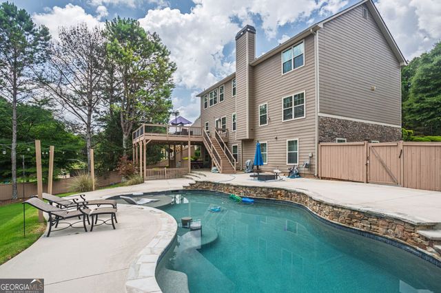 1664 Maes Overlook, Loganville, GA 30052