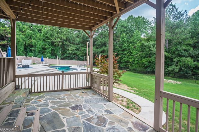 1664 Maes Overlook, Loganville, GA 30052