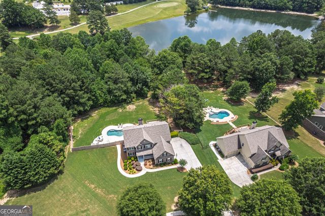 1664 Maes Overlook, Loganville, GA 30052