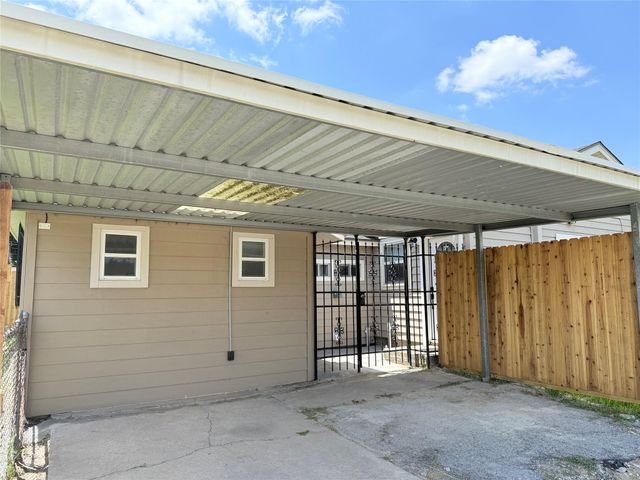 1922 Tabor Street, Houston, TX 77009