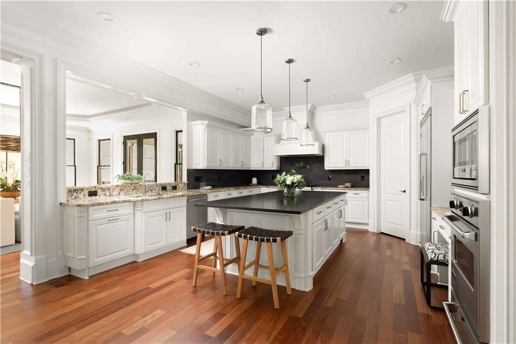 Image 25 of property listing at 1686 Montcliff Court, Decatur, GA 30033