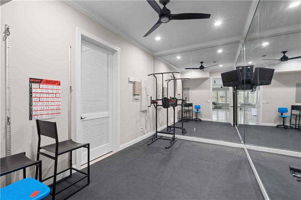 Image 78 of property listing at 1686 Montcliff Court, Decatur, GA 30033